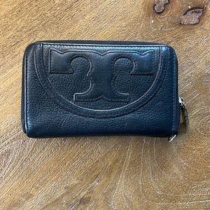 Tory Burch wallet